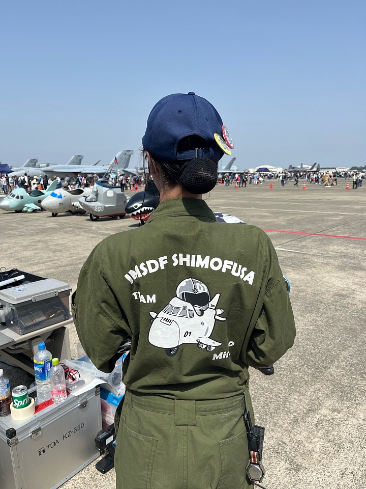 部隊解散で入手困難、在日米軍厚木基地に展開するVR-46の非売品CPO 神奈川】在日米海軍／海上自衛隊 厚木基地の展示機 - 用廃機ハンターが