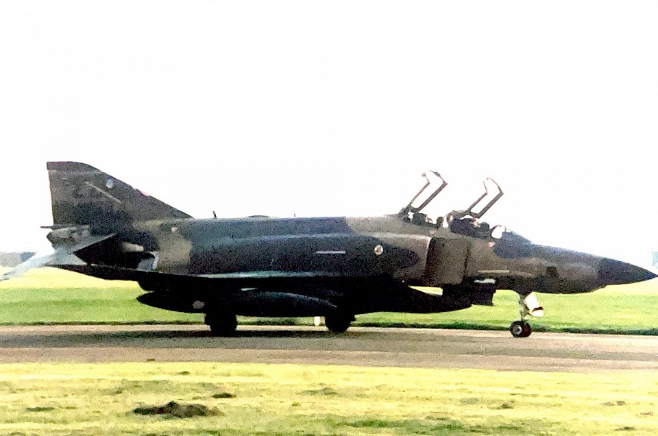 RF-4C