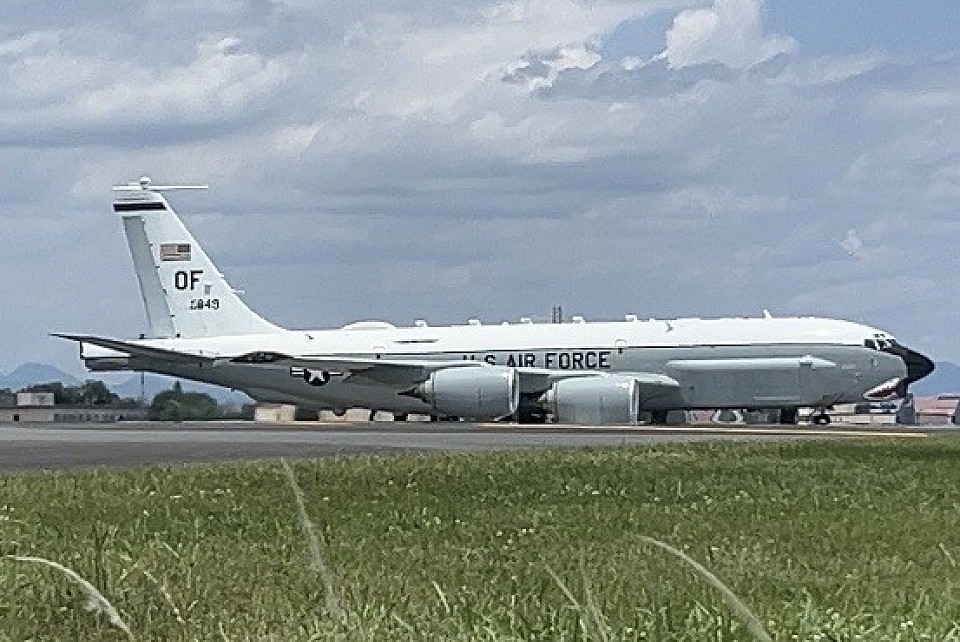 RC-135U R/W36離陸