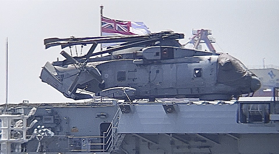 イギリス海軍　ROYALNAVY プリンス・オブ・ウェールズ　HMS Prince of Wales, R09