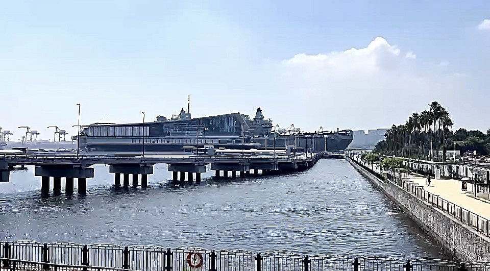 イギリス海軍　ROYALNAVY プリンス・オブ・ウェールズ　HMS Prince of Wales, R09