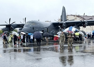 雨の日の航空祭