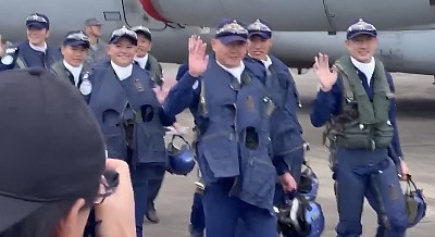 ブルーインパルス