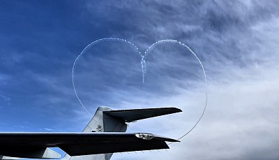 ブルーインパルス