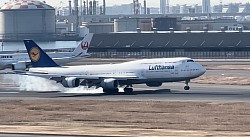 ルフトハンザ B747-800 D-ABYS
