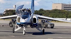 ブルーインパルス