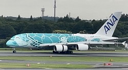 ANA 2号機：カイ（海/グリーン）